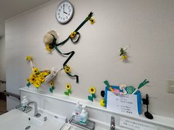 楽しげな飾りの洗面台