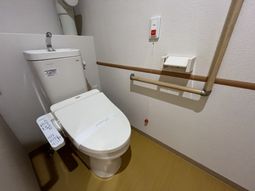 清潔で機能的なトイレ