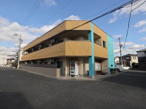 現代的な建物の外観