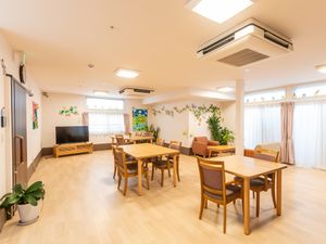 清潔感ある食堂空間