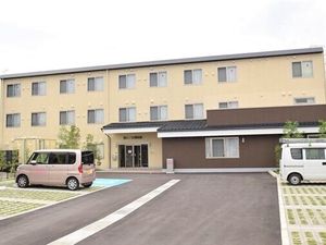 施設の落ち着いた外観