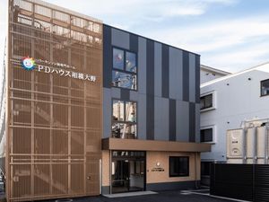 モダンな建物の外観