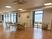 広々とした明るい食堂