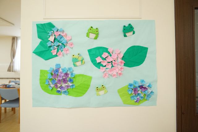 壁に飾られた手作りアート