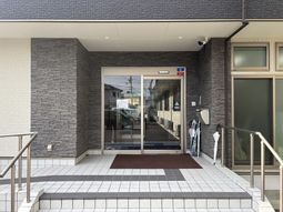 広々としたエントランス