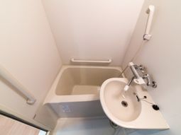 バリアフリー対応の洗面所