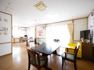 明るい共用の部屋