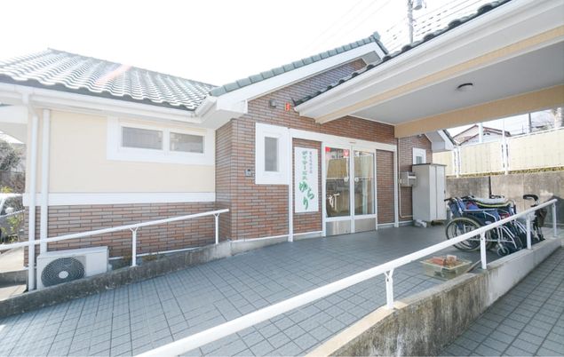 丁寧に造られた入口