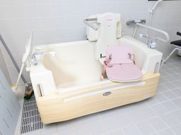 バリアフリー浴室設備