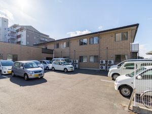 広々とした駐車場