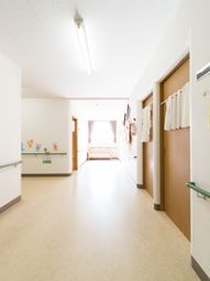廊下の明るい景観