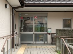 明るいエントランス