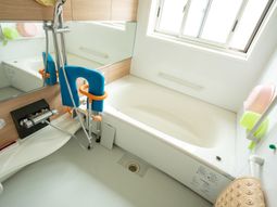 バリアフリーバスルーム設備