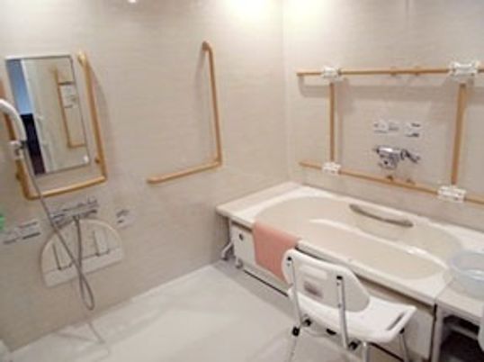 使いやすい浴槽の浴室