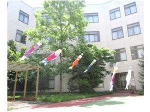建物と中庭  