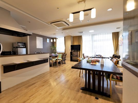 共用スペースの洋室