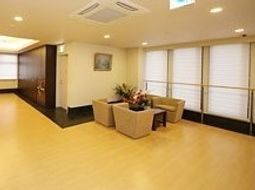 明るい待合スペース