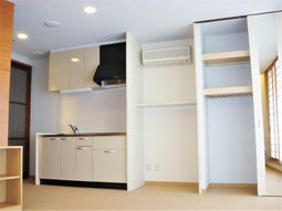 清潔なキッチン付き居室