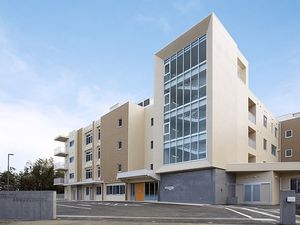 外観の建物正面  