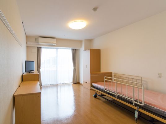 明るい居室の空間