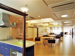 明るいダイニングルーム