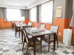 明るいダイニングルーム