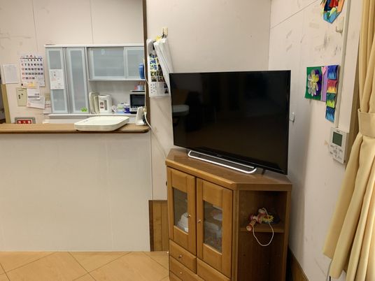 テレビと受付の様子