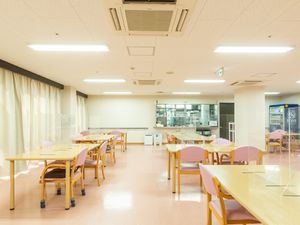 広々とした配膳スペース