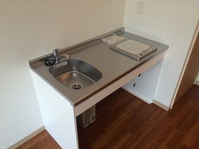 シンプルなミニキッチン
