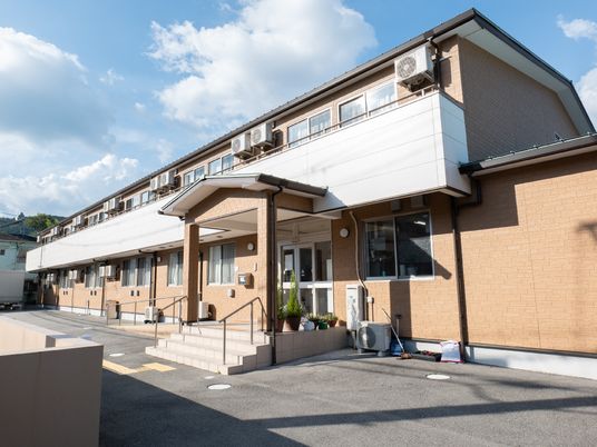 清潔感のある施設の外観