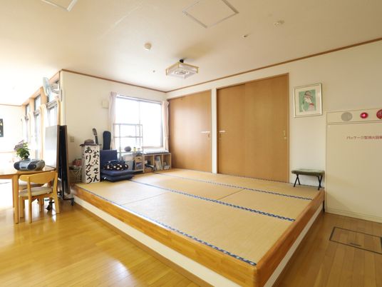 日本風の明るい居室