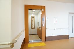 廊下と居室の入口