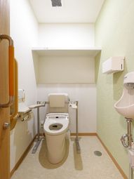 バリアフリーなトイレ空間