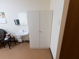 居室の一角と家具