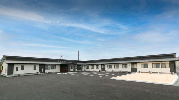 平屋建ての建物外観
