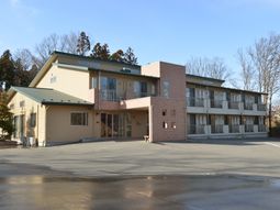 広々とした外観の建物