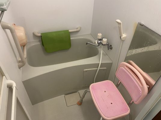 清潔な浴室