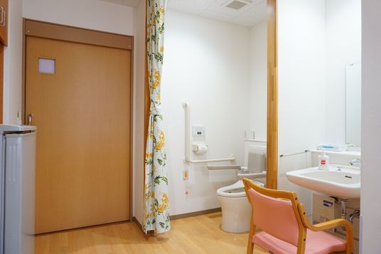 バリアフリーのトイレ設備