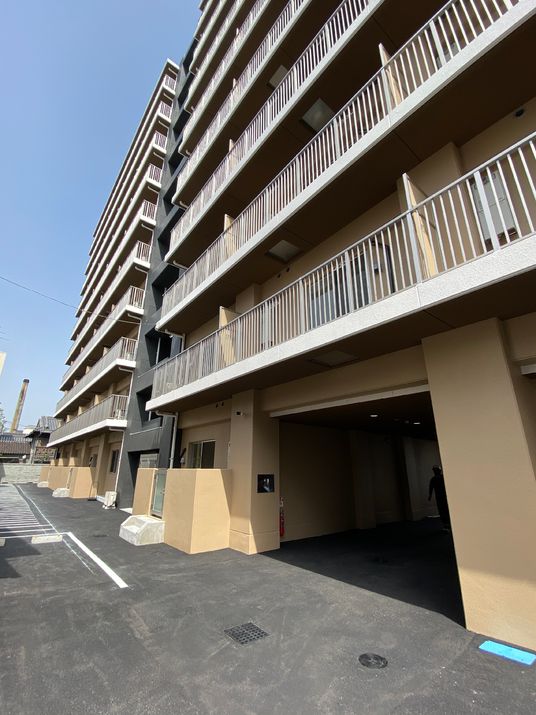 多階層建物の外観