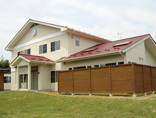 自然光の建物外観