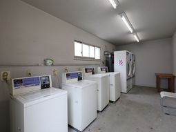 コインランドリーの部屋