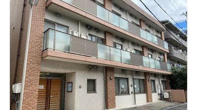 面談するスタッフと利用者