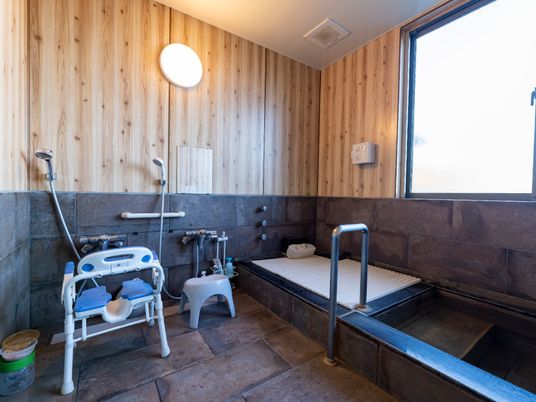 バリアフリーの浴室