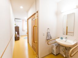 清潔な居室入口