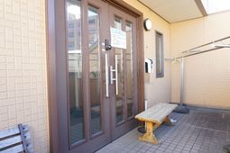 明るいエントランス