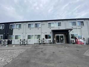 施設の正面入り口