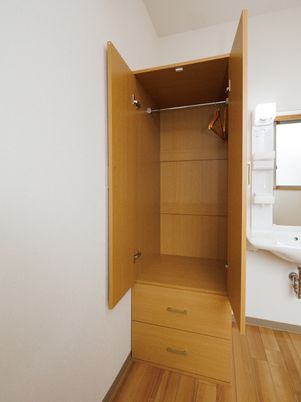 木製の整理だんす