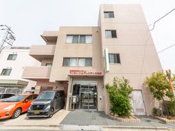 建物の正面