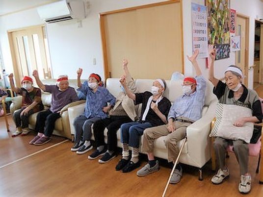 笑顔の高齢者イベント時