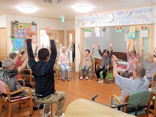 多目的室でのレクリエーション